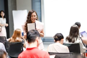 Khi đội ngũ im lặng, tổ chức bắt đầu rạn nứt